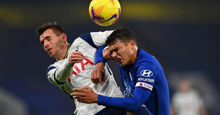 Tottenham go top after Chelsea stalemate