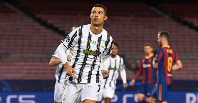 Juventus beats Barcelona to top the group