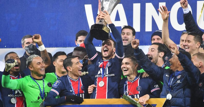 Pochettino wins the first trophy