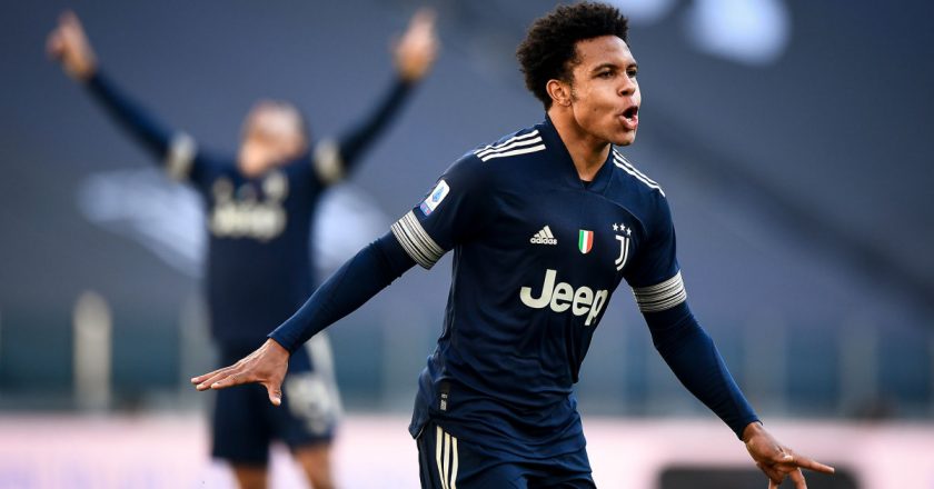 Juve beat Bologna to keep title hopes alive