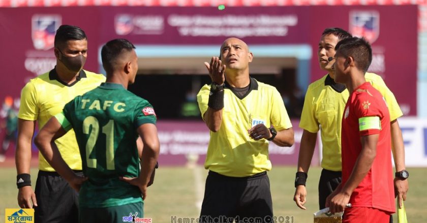 FIFA referees resign en masse
