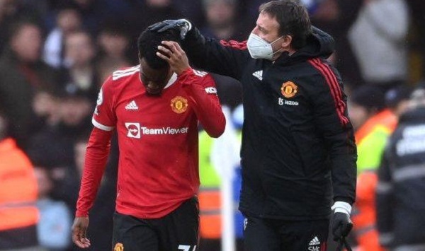 Police arrest 9 after Man United-Leeds match