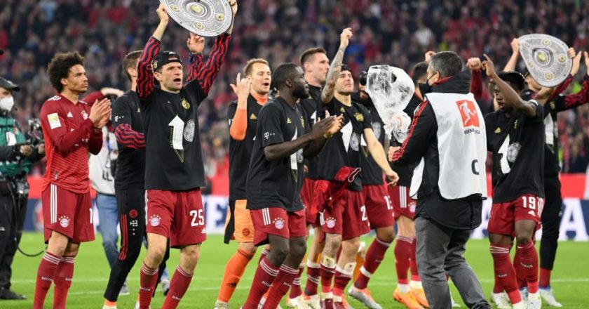 Bayern Munich seal 10th straight Bundesliga title