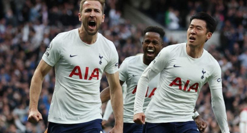 Kane double fires Spurs to crucial win over Arsenal