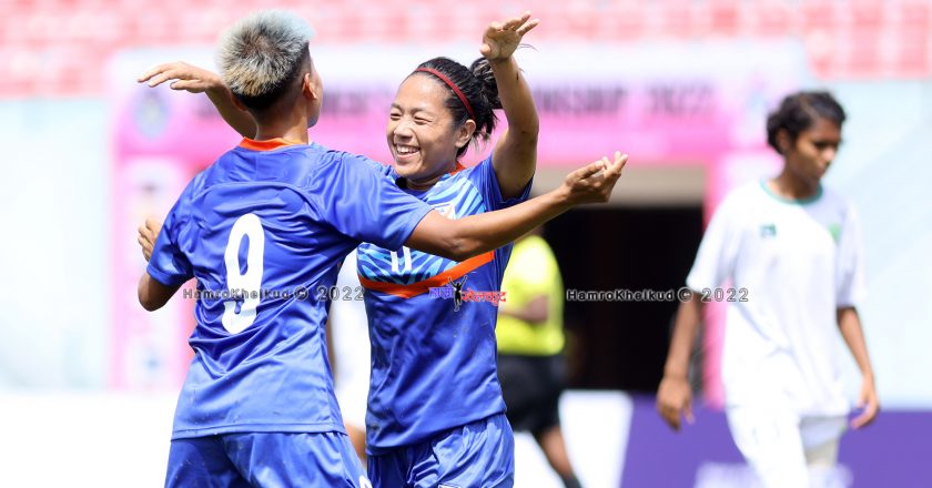 India begin title defense beating Pakistan